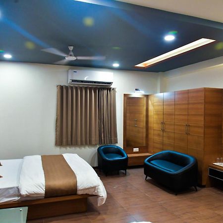 Hotel Ashooka Inn Gandhinagar Zewnętrze zdjęcie