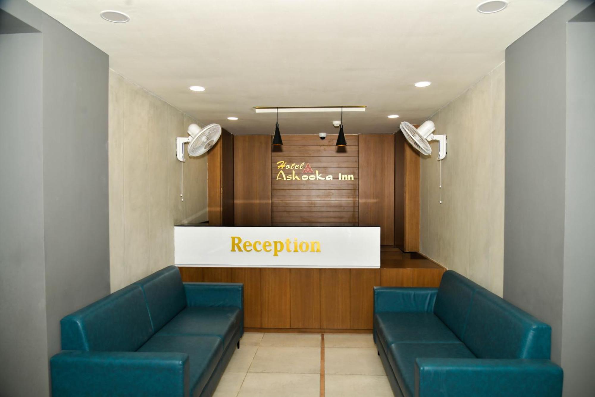 Hotel Ashooka Inn Gandhinagar Zewnętrze zdjęcie