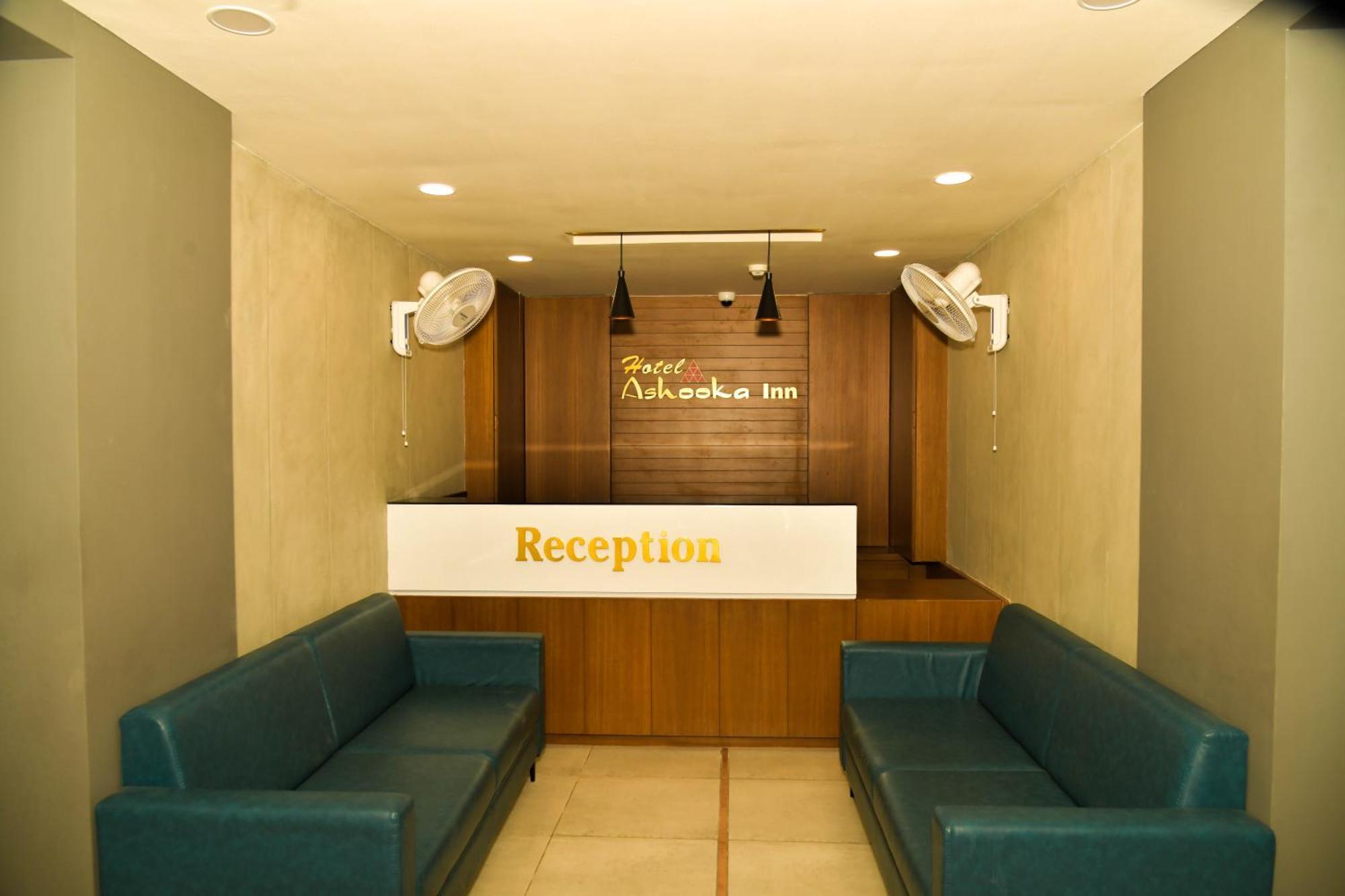 Hotel Ashooka Inn Gandhinagar Zewnętrze zdjęcie