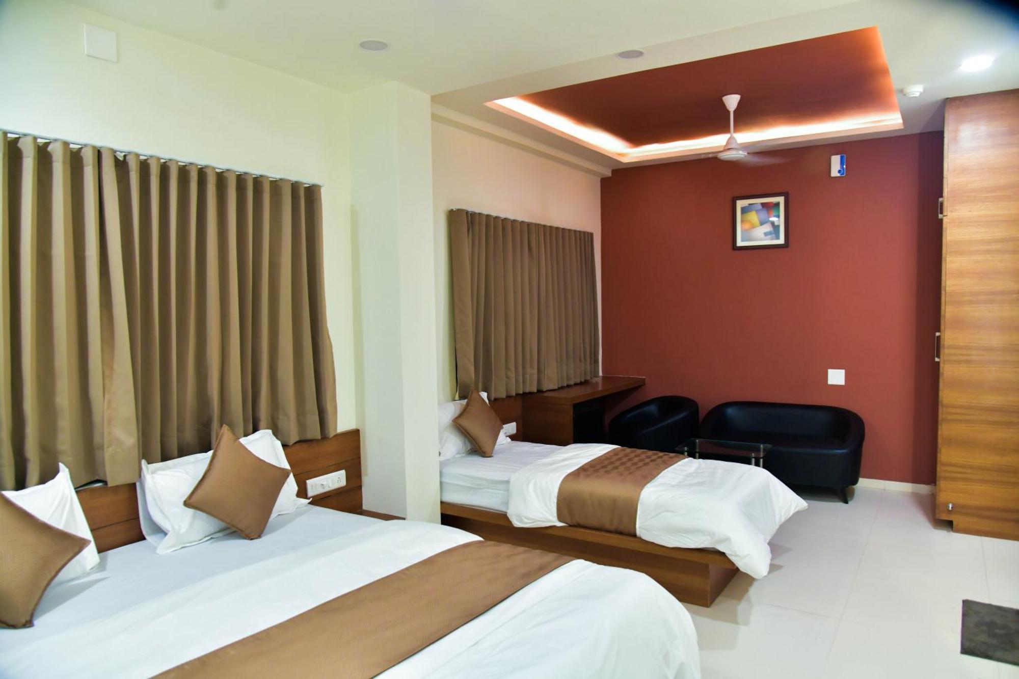 Hotel Ashooka Inn Gandhinagar Zewnętrze zdjęcie