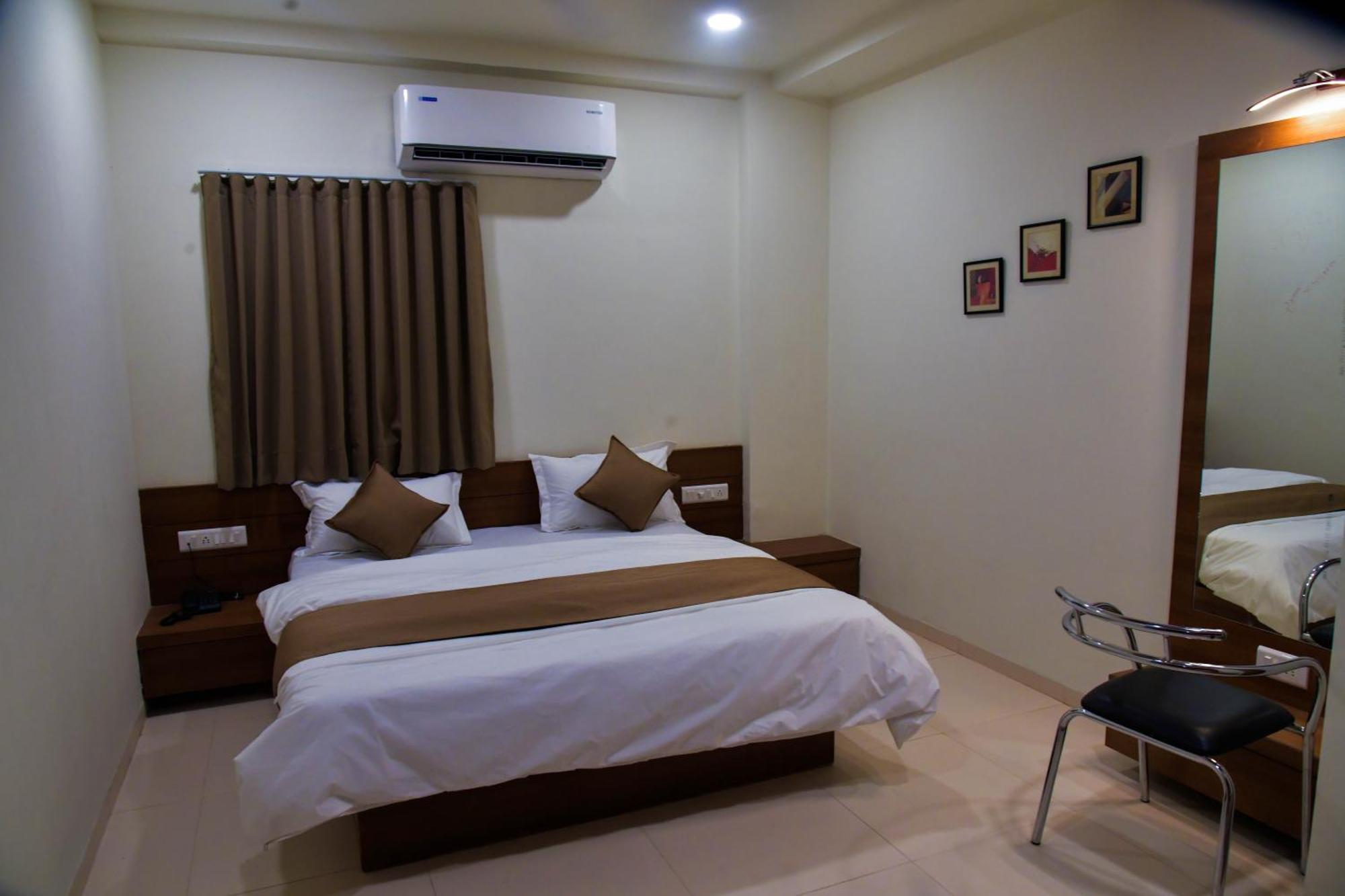 Hotel Ashooka Inn Gandhinagar Zewnętrze zdjęcie