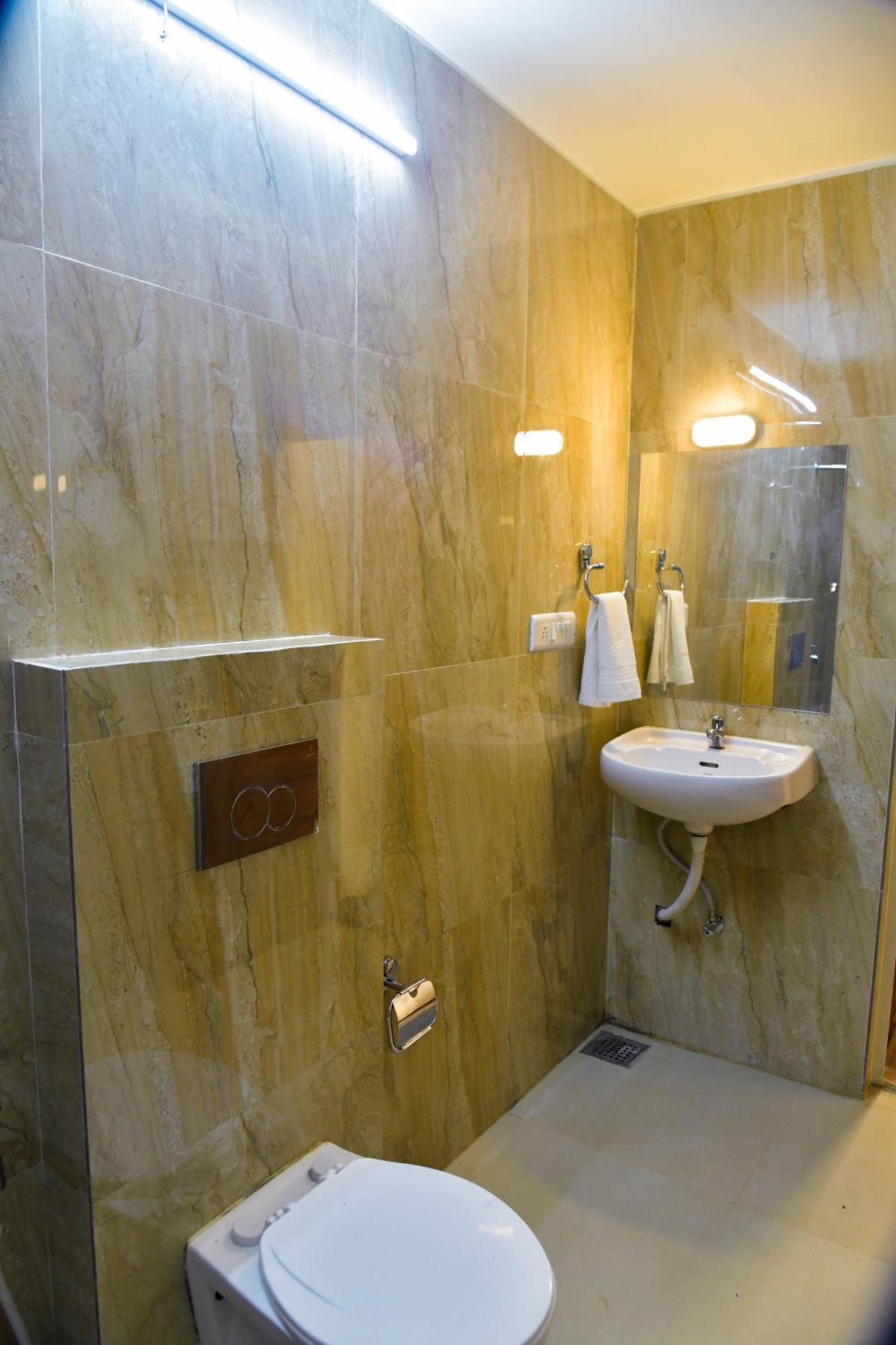 Hotel Ashooka Inn Gandhinagar Zewnętrze zdjęcie