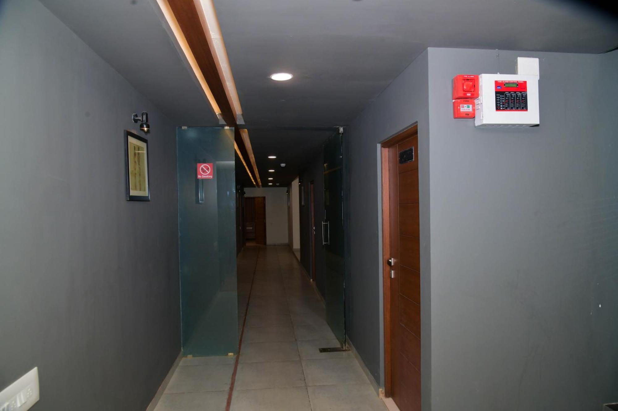 Hotel Ashooka Inn Gandhinagar Zewnętrze zdjęcie