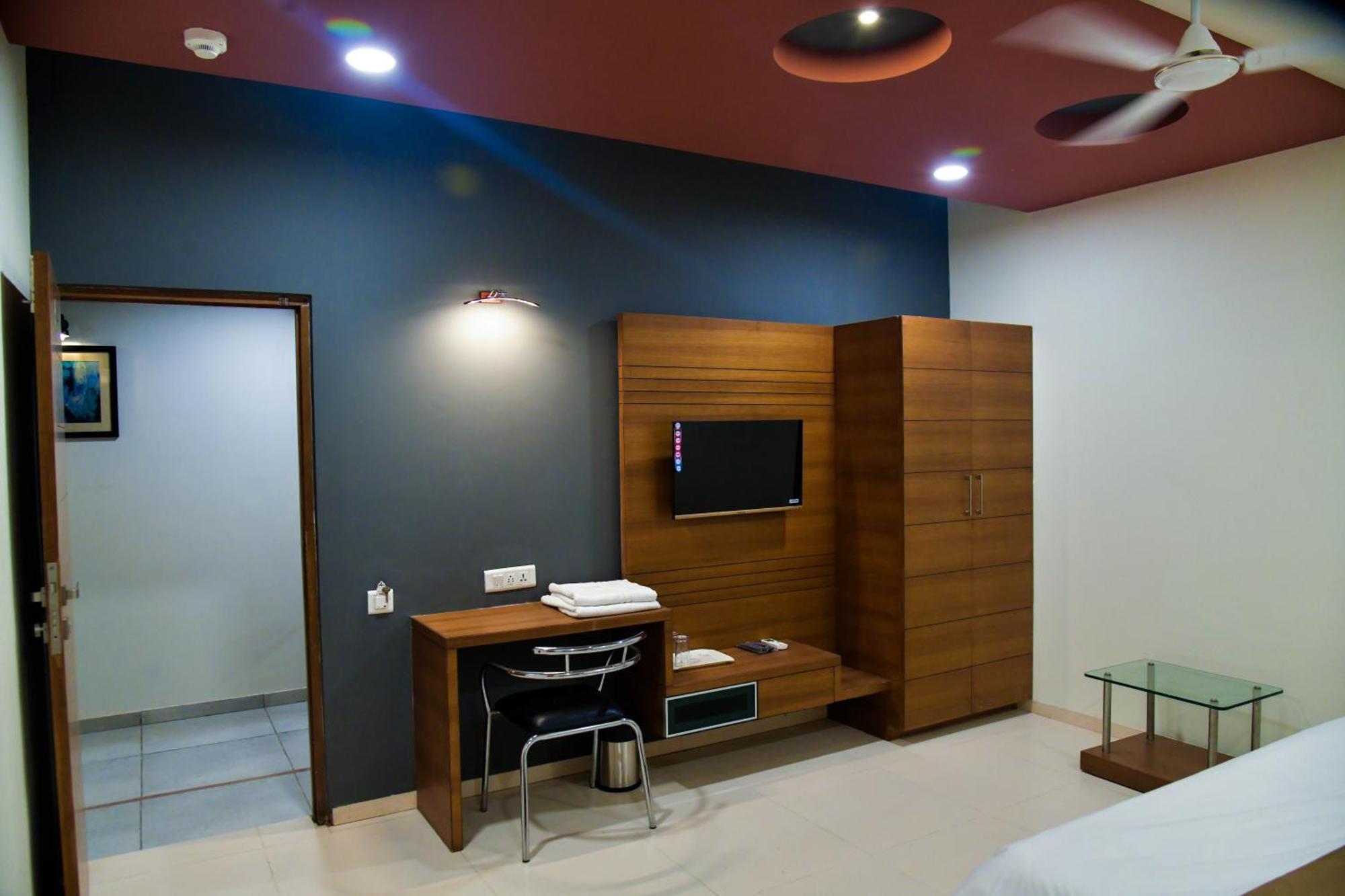Hotel Ashooka Inn Gandhinagar Zewnętrze zdjęcie