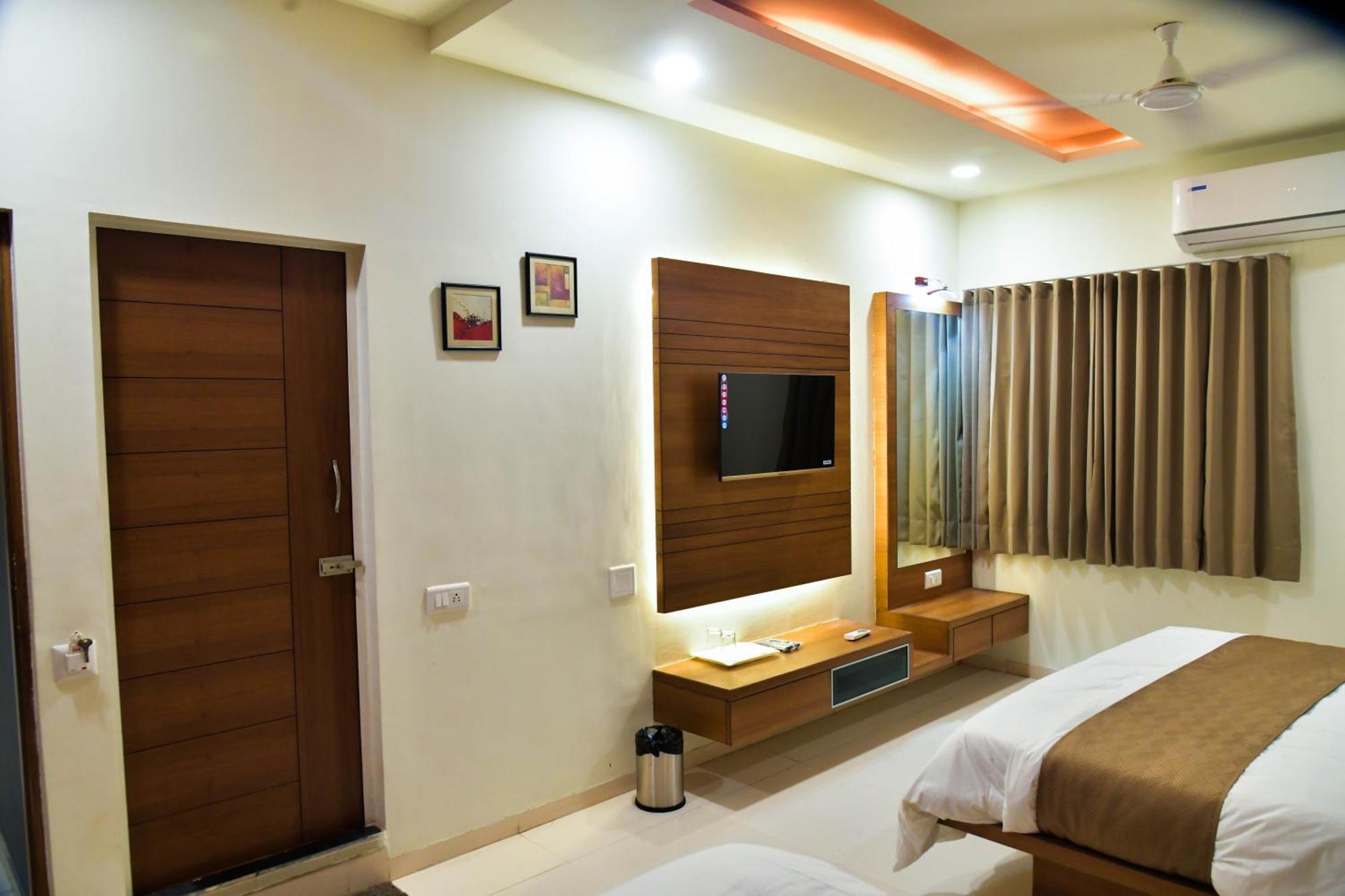 Hotel Ashooka Inn Gandhinagar Zewnętrze zdjęcie