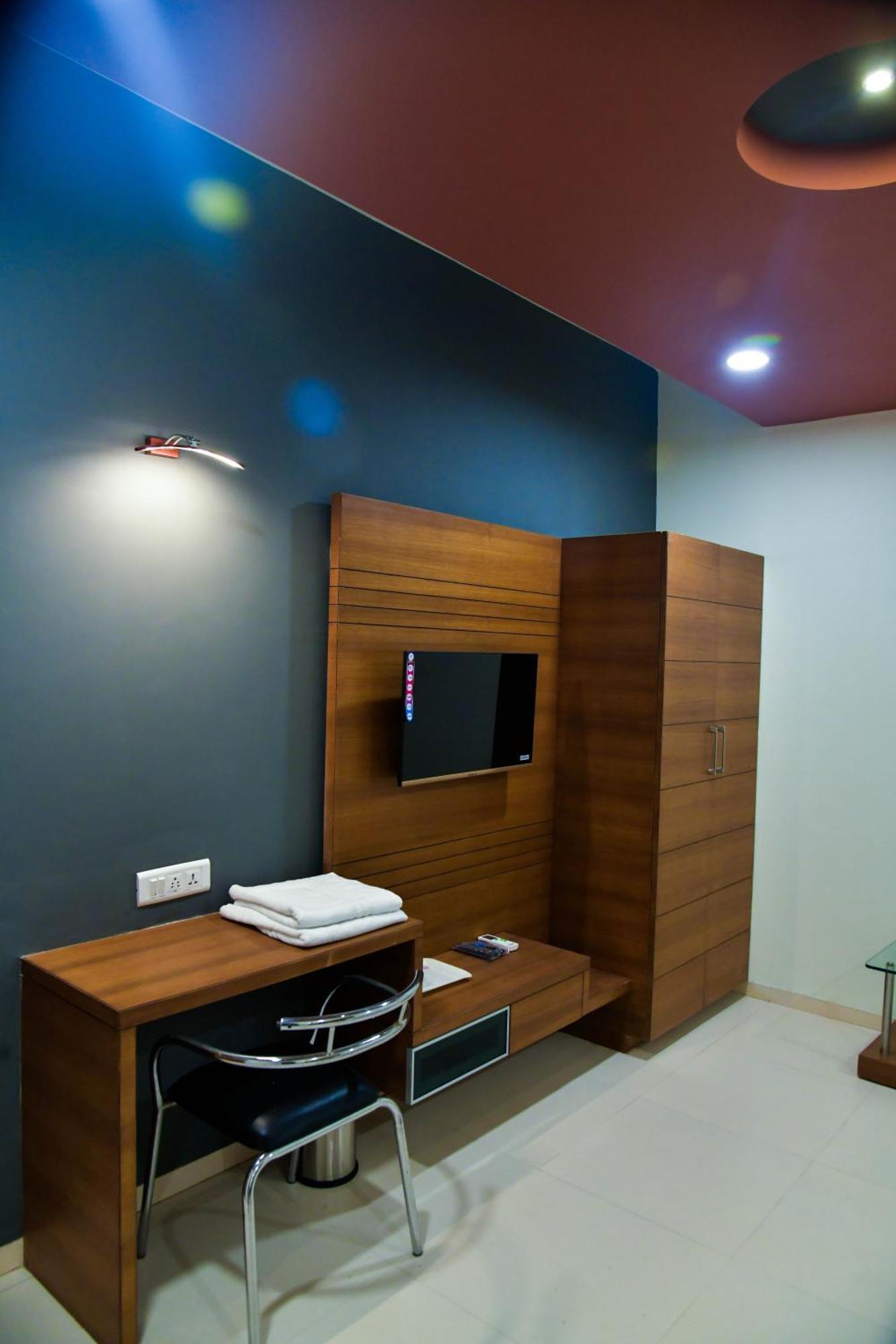 Hotel Ashooka Inn Gandhinagar Zewnętrze zdjęcie