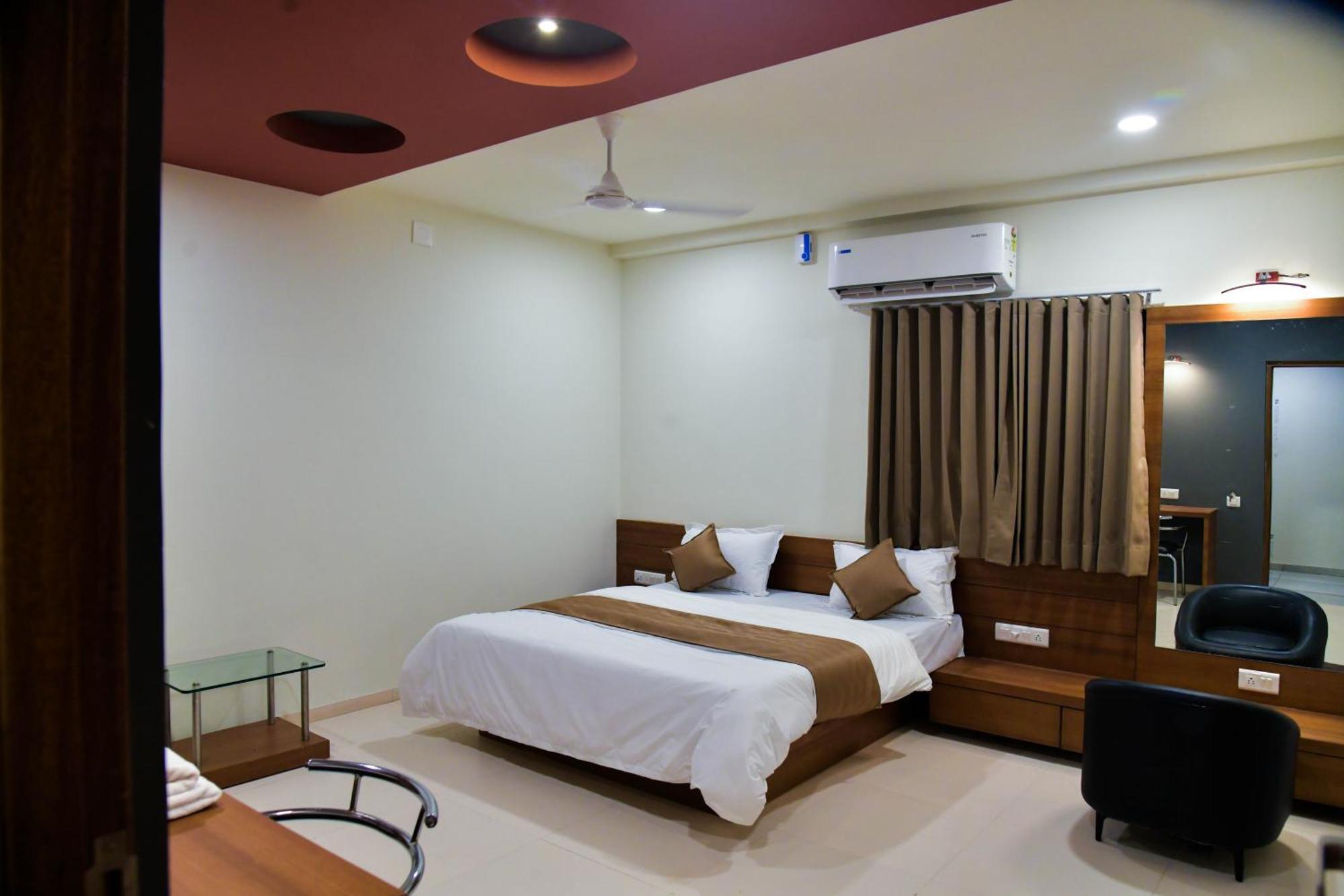 Hotel Ashooka Inn Gandhinagar Zewnętrze zdjęcie