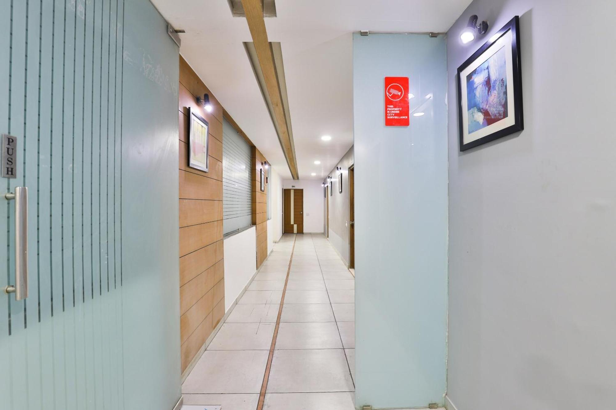 Hotel Ashooka Inn Gandhinagar Zewnętrze zdjęcie