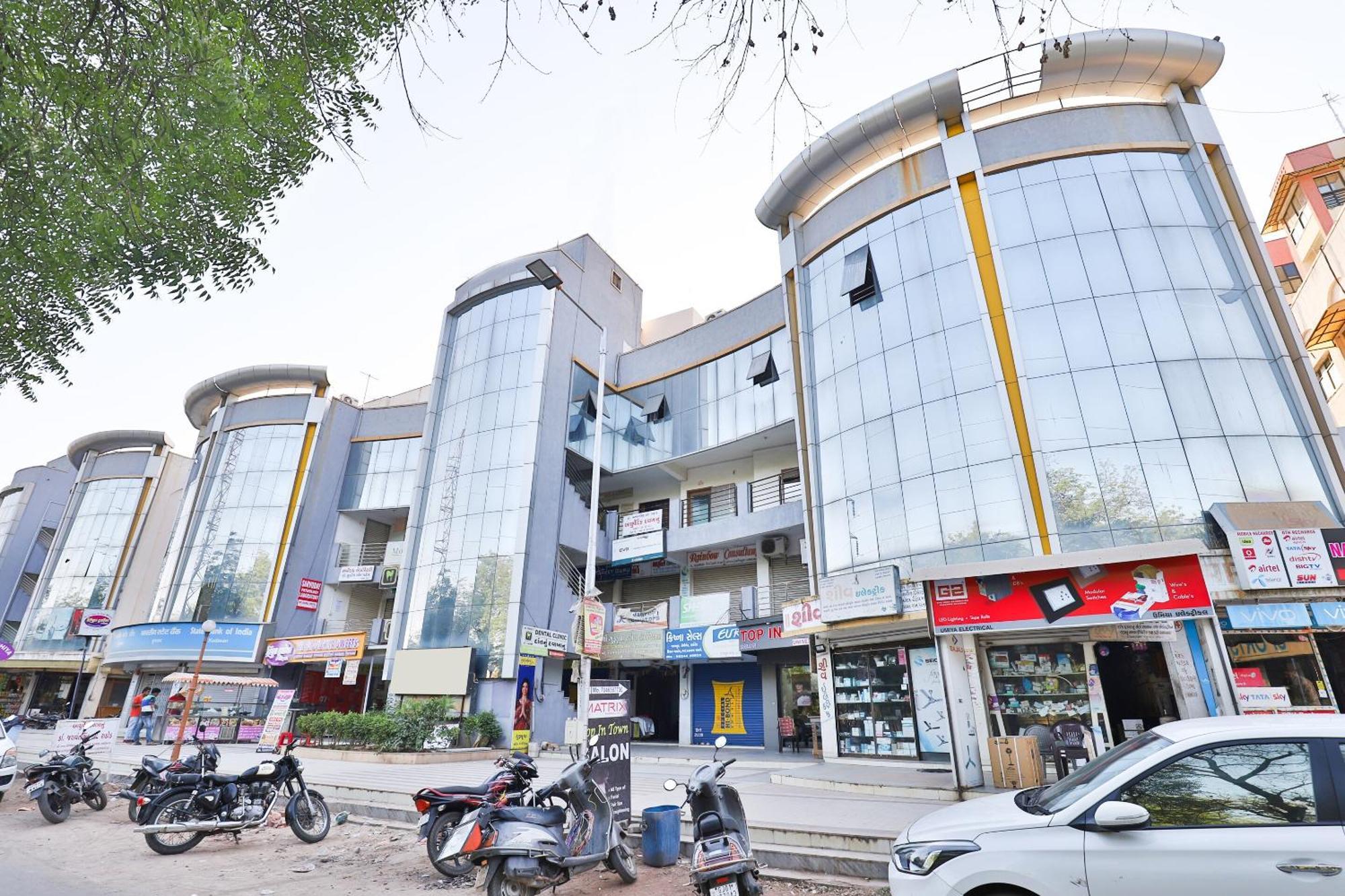 Hotel Ashooka Inn Gandhinagar Zewnętrze zdjęcie