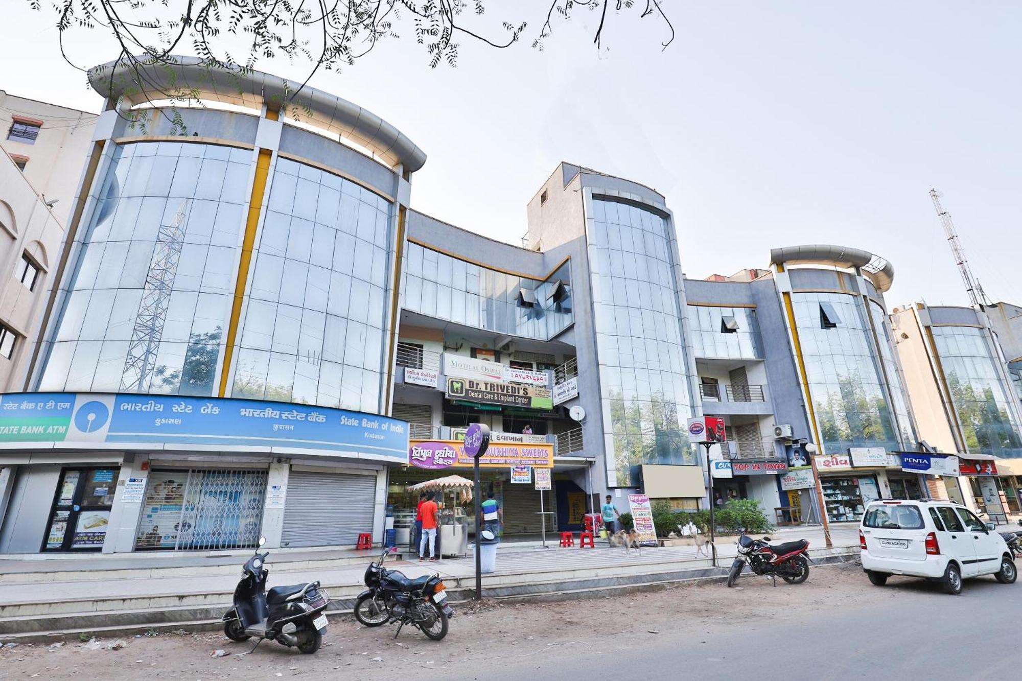 Hotel Ashooka Inn Gandhinagar Zewnętrze zdjęcie